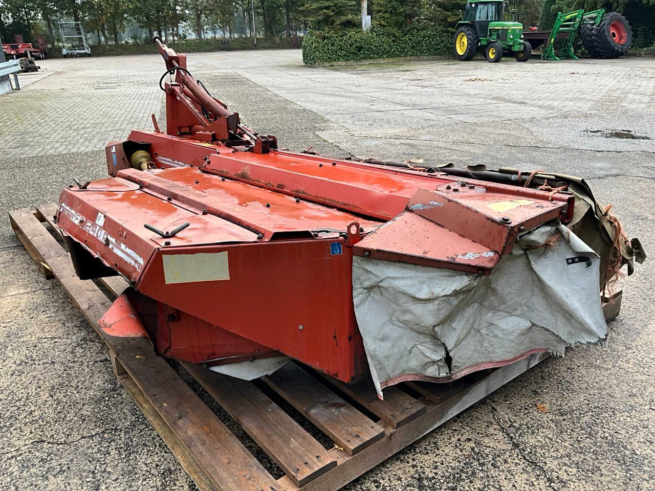Kuhn FC 240 P - Flail mower/ Mulcher: picture 5 Kuhn FC 240 P - Flail mower/ Mulcher: picture 5
