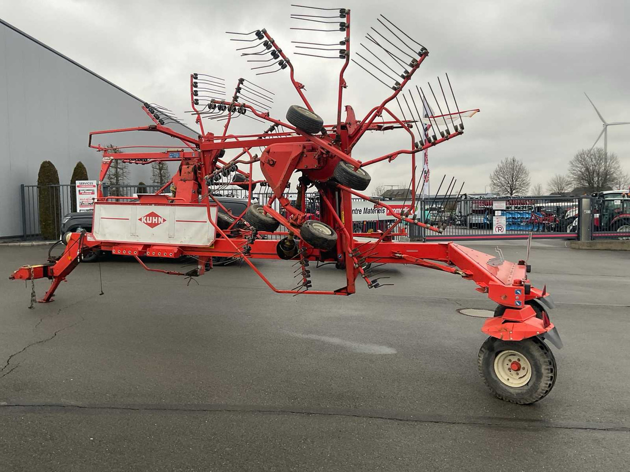 Kuhn GA7302DL - Tedding equipment: picture 3 Kuhn GA7302DL - Tedding equipment: picture 3