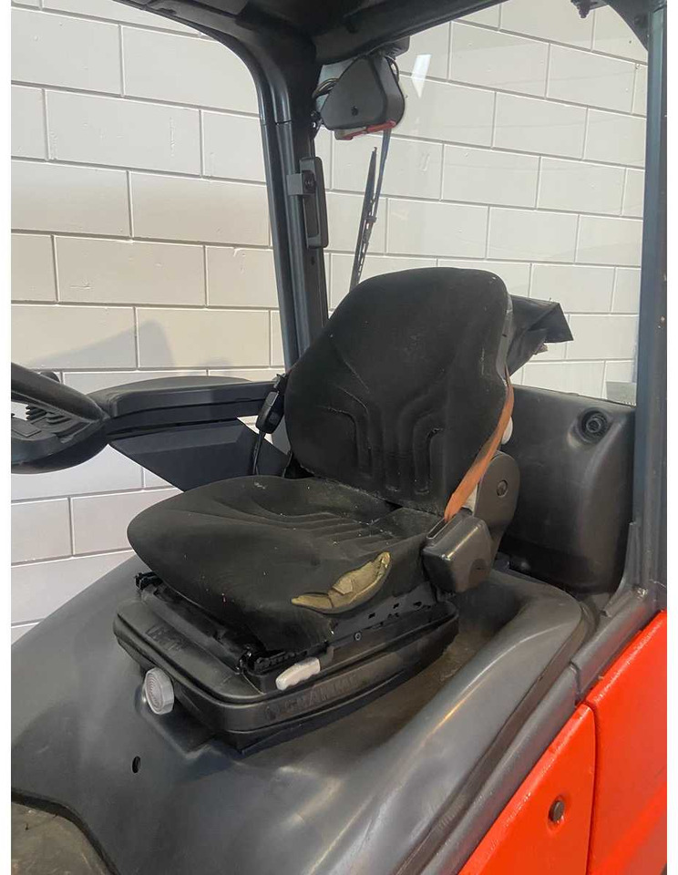 LINDE - 2013 - H20T - FORKLIFT TRUCK - SIDE-SHIFT - Forklift: picture 5 LINDE - 2013 - H20T - FORKLIFT TRUCK - SIDE-SHIFT - Forklift: picture 5