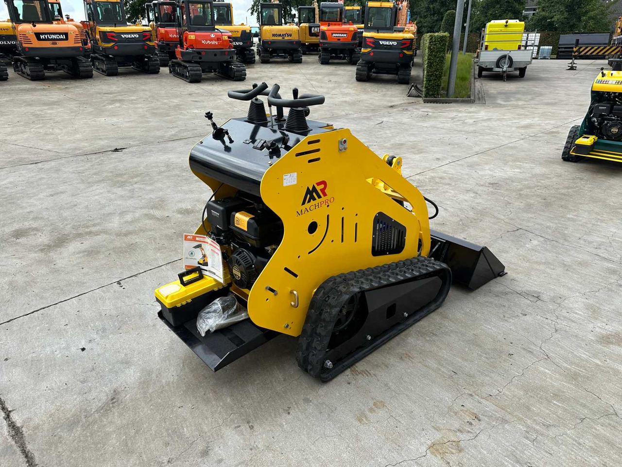 MACHPRO - 2025 - MP-S300 - SKID STEER LOADER - Compact track loader: picture 4 MACHPRO - 2025 - MP-S300 - SKID STEER LOADER - Compact track loader: picture 4