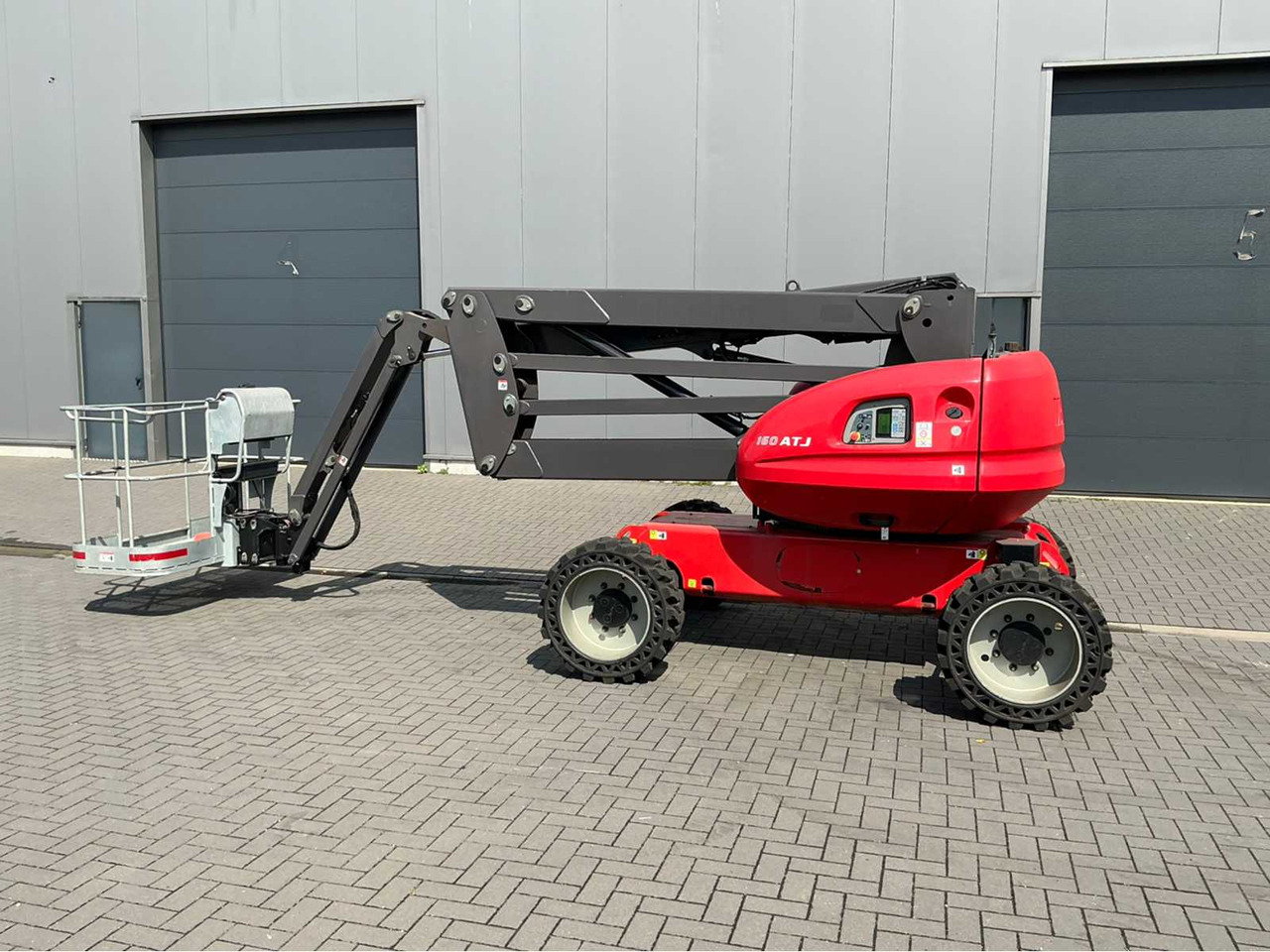 Manitou AJT 160 - Aerial platform: picture 3 Manitou AJT 160 - Aerial platform: picture 3