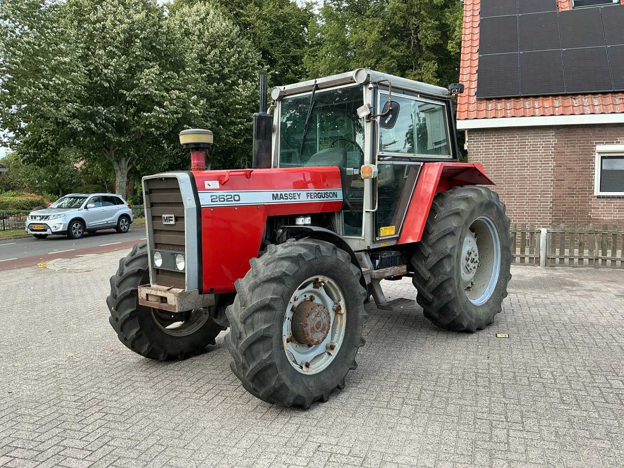 Massey ferguson 2620 - Farm tractor: picture 1 Massey ferguson 2620 - Farm tractor: picture 1