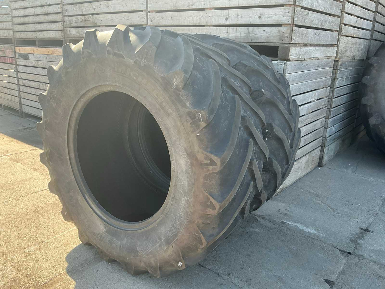 Michellin Xeobib - Wheels and tires for Farm tractor: picture 1 Michellin Xeobib - Wheels and tires for Farm tractor: picture 1
