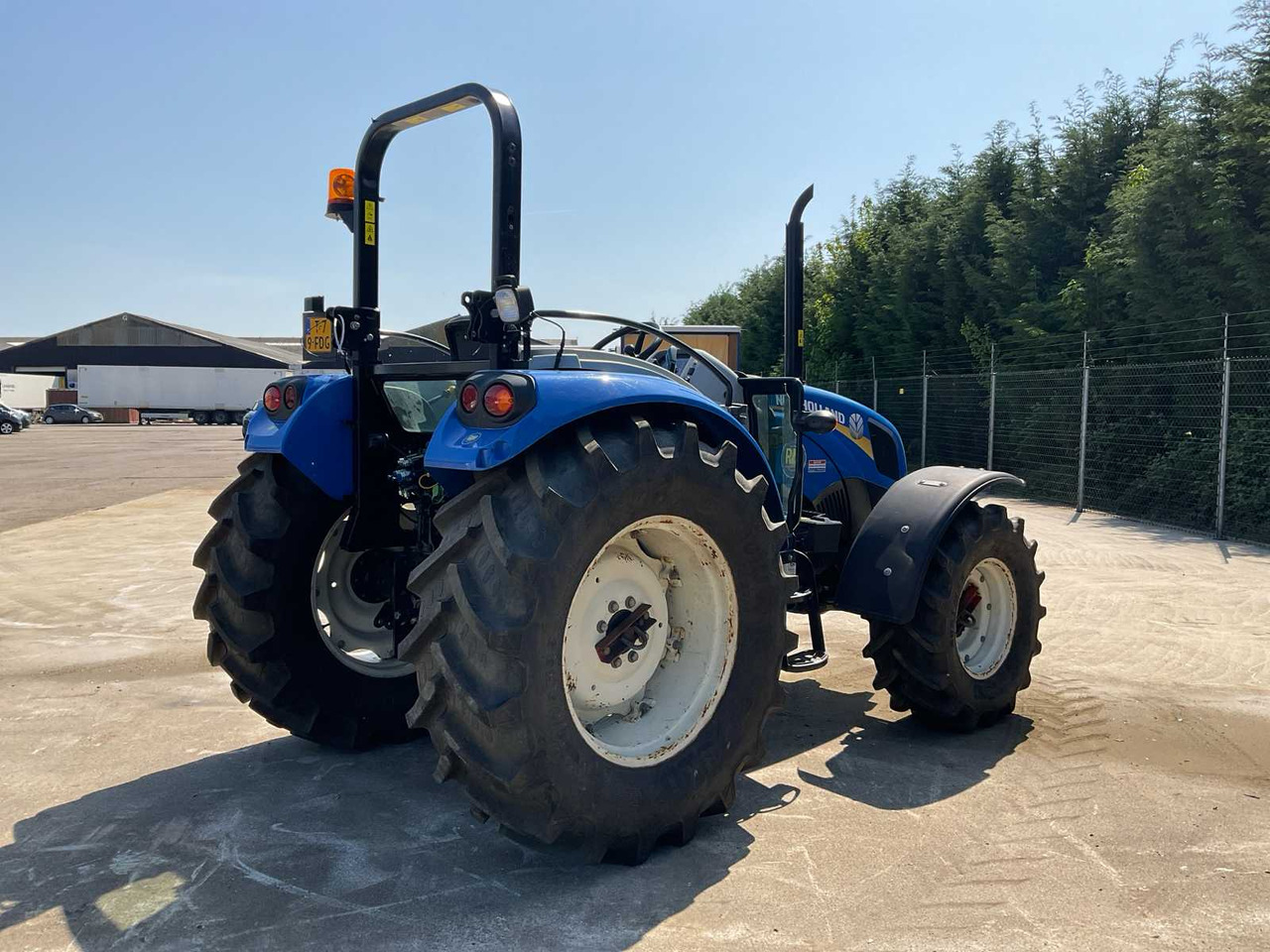 New holland T4.75 S - Farm tractor: picture 5 New holland T4.75 S - Farm tractor: picture 5
