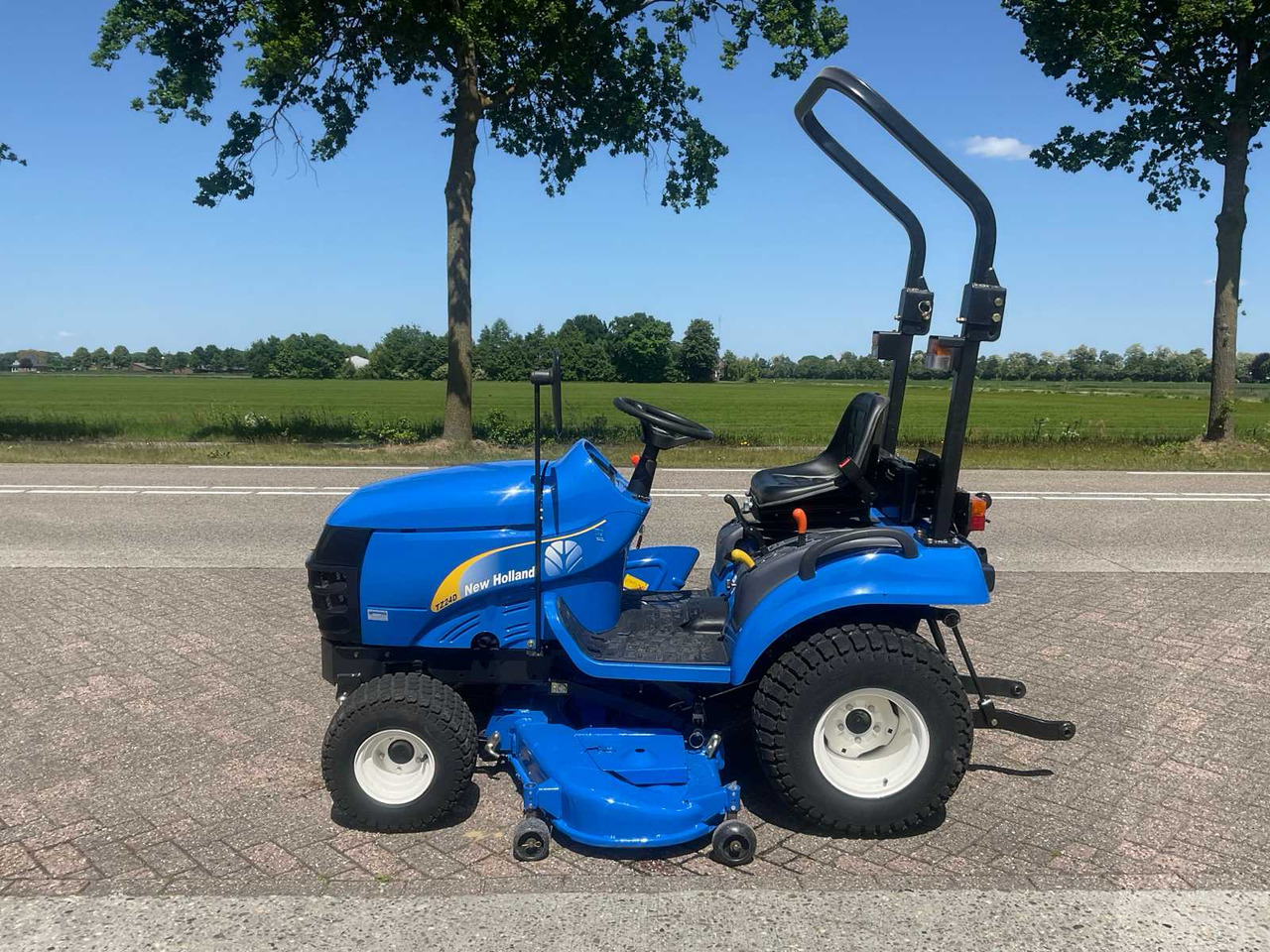 New holland TZ24D - Flail mower/ Mulcher: picture 2 New holland TZ24D - Flail mower/ Mulcher: picture 2
