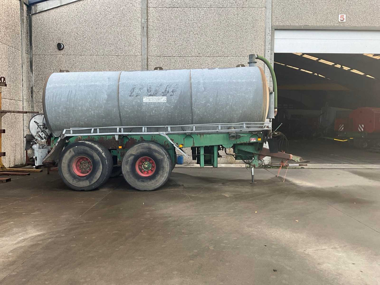 O.V.A LB55622188 - Slurry tanker: picture 5 O.V.A LB55622188 - Slurry tanker: picture 5