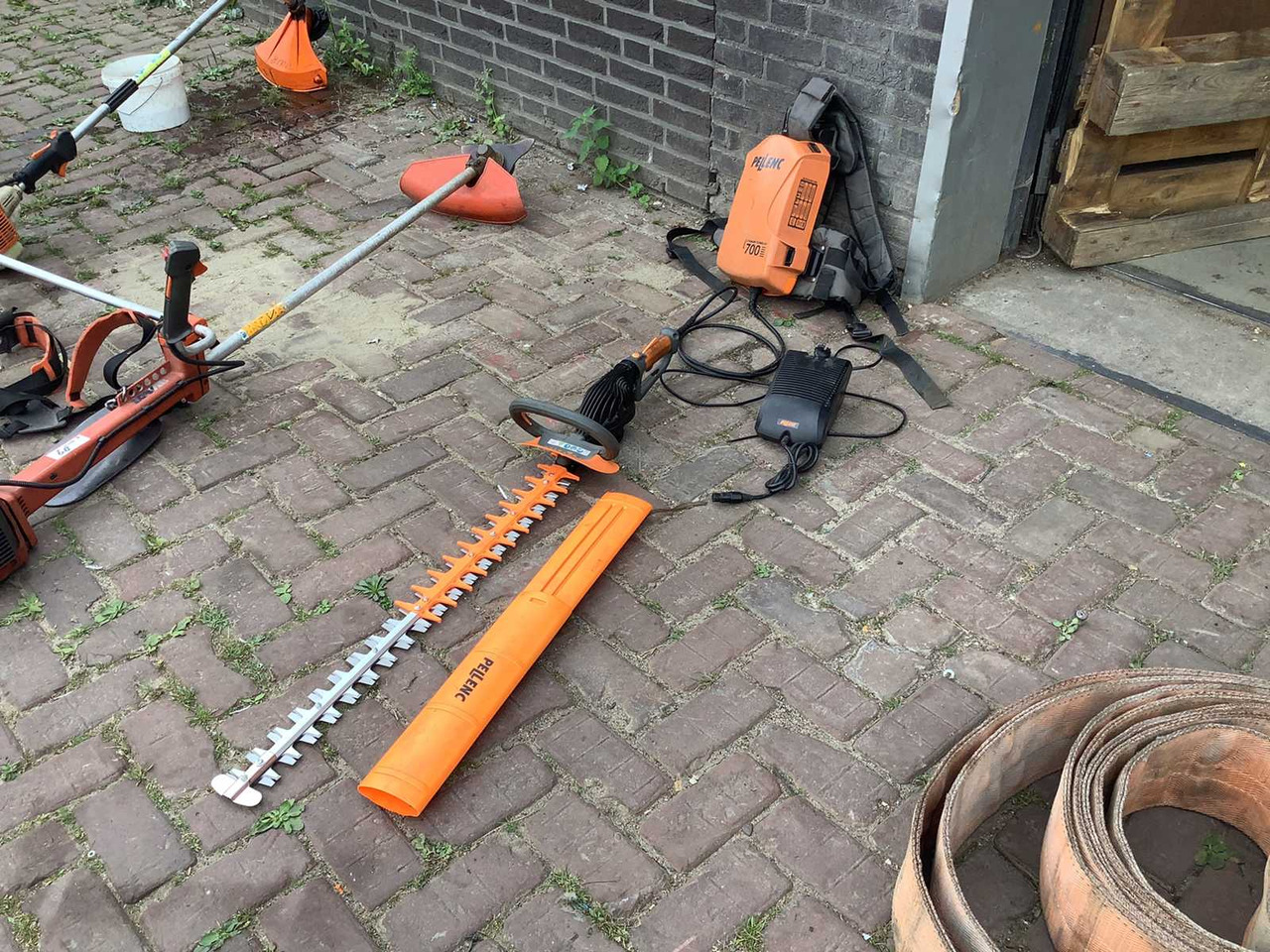 Pellenc 54h - Garden equipment: picture 1 Pellenc 54h - Garden equipment: picture 1