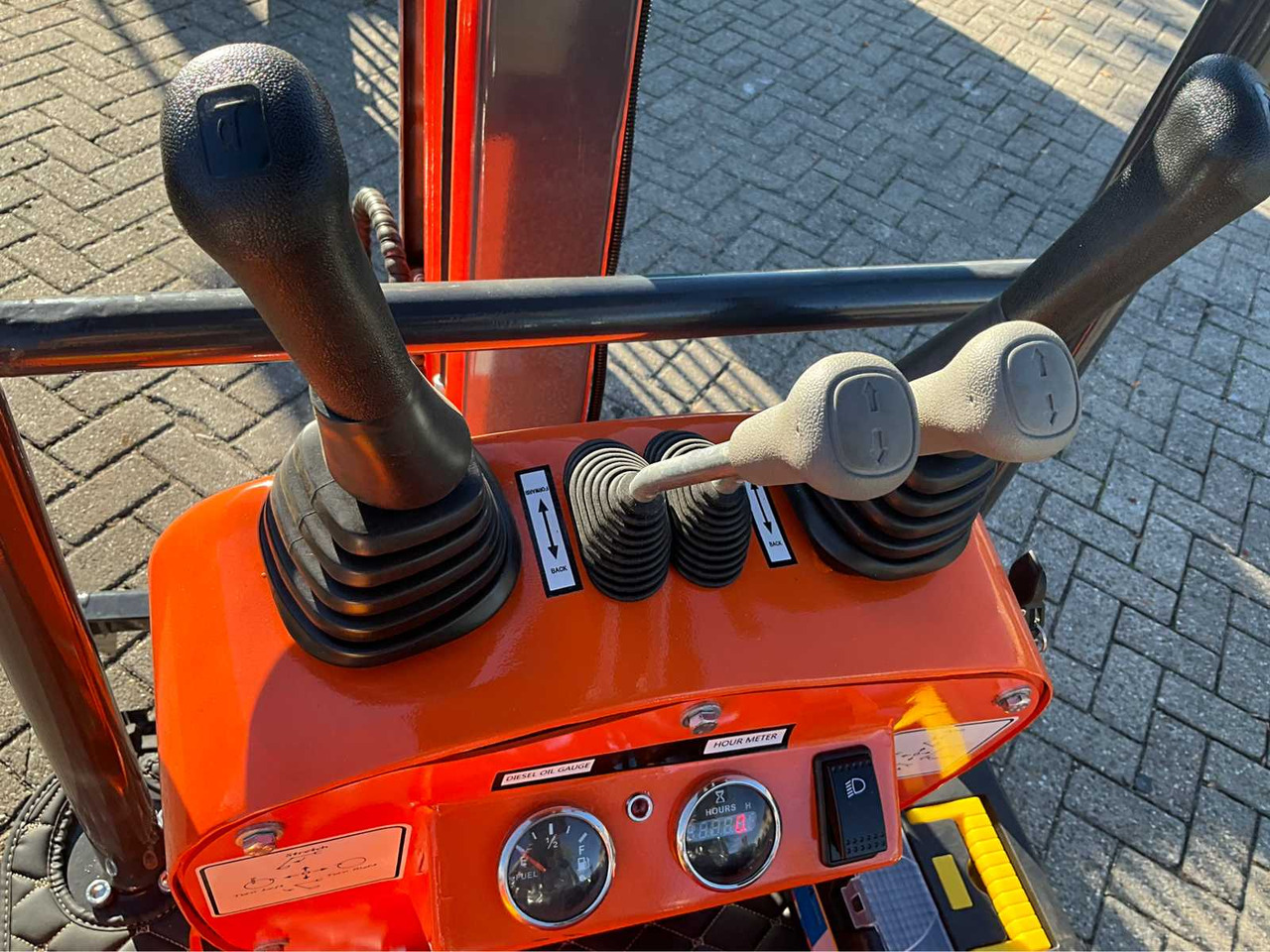 Mini excavator RTE CX10T: picture 11