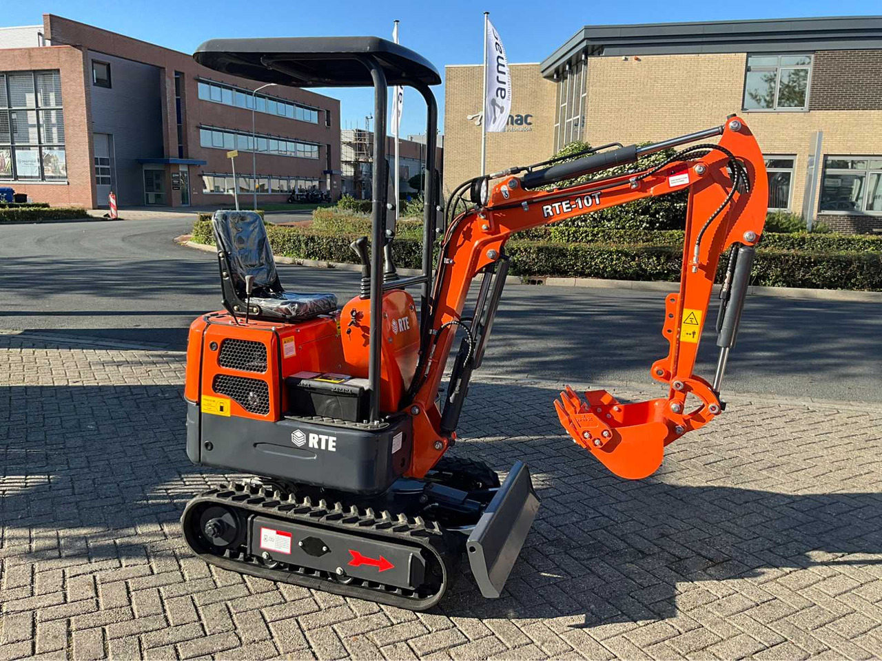 Mini excavator RTE CX10T: picture 8