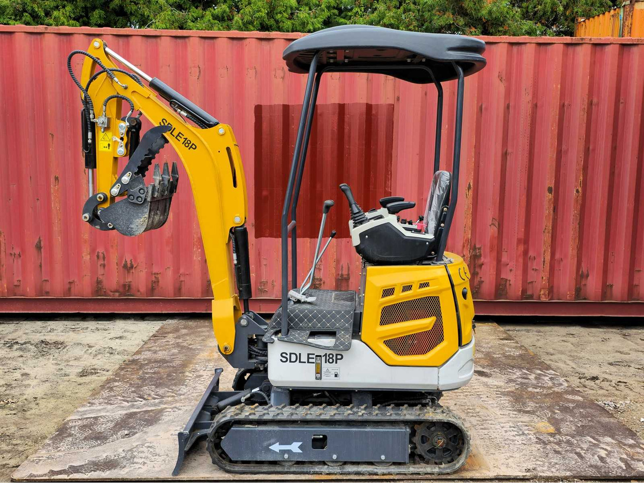SDLanch SDLE18P - Mini excavator: picture 1 SDLanch SDLE18P - Mini excavator: picture 1