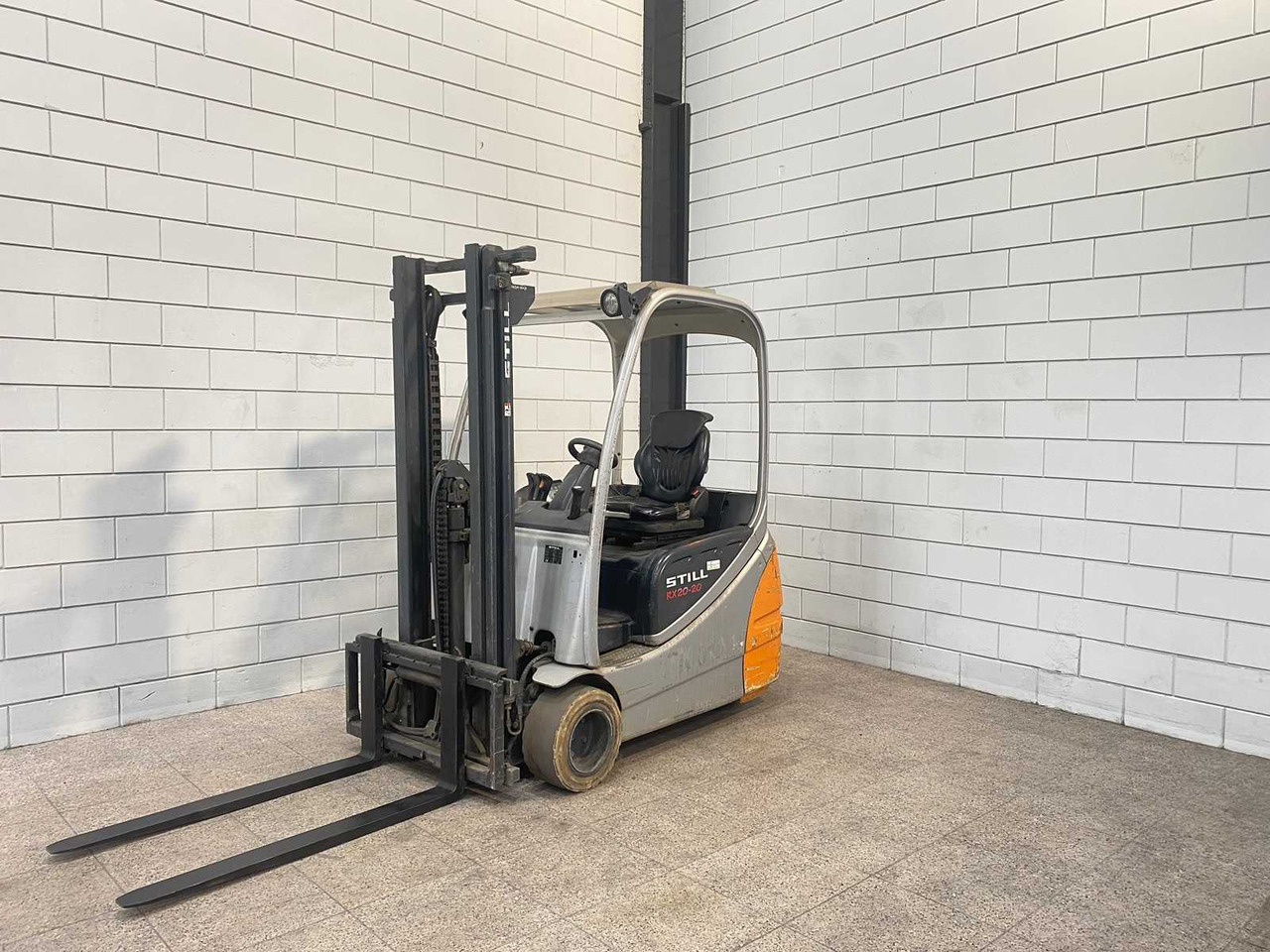 STILL - 2006 - RX20-20 - FORKLIFT - Forklift: picture 2 STILL - 2006 - RX20-20 - FORKLIFT - Forklift: picture 2