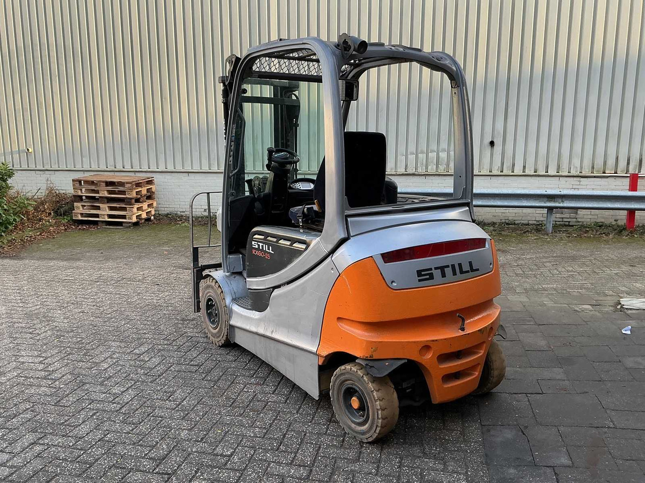 STILL - RX60-25 - FORKLIFT TRUCKS - 2012 - Forklift: picture 3 STILL - RX60-25 - FORKLIFT TRUCKS - 2012 - Forklift: picture 3