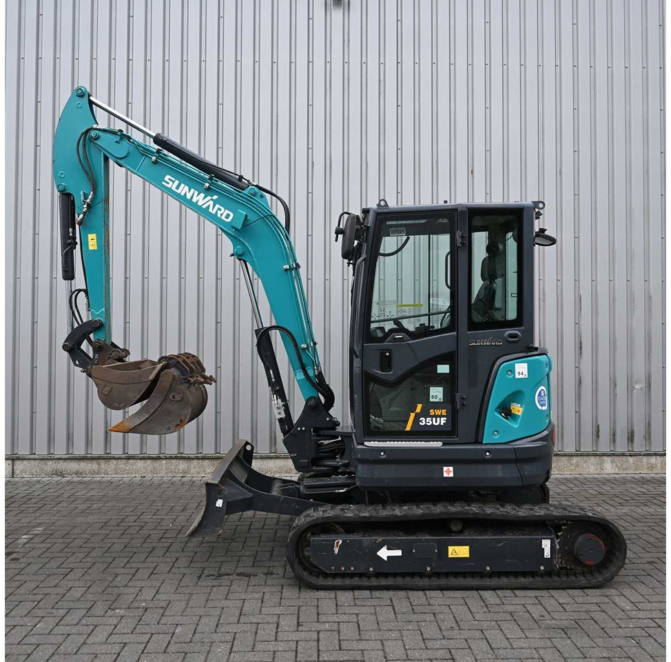 SUNWARD - 2022 - SWE35UF - CRAWLER EXCAVATOR - Excavator: picture 1 SUNWARD - 2022 - SWE35UF - CRAWLER EXCAVATOR - Excavator: picture 1