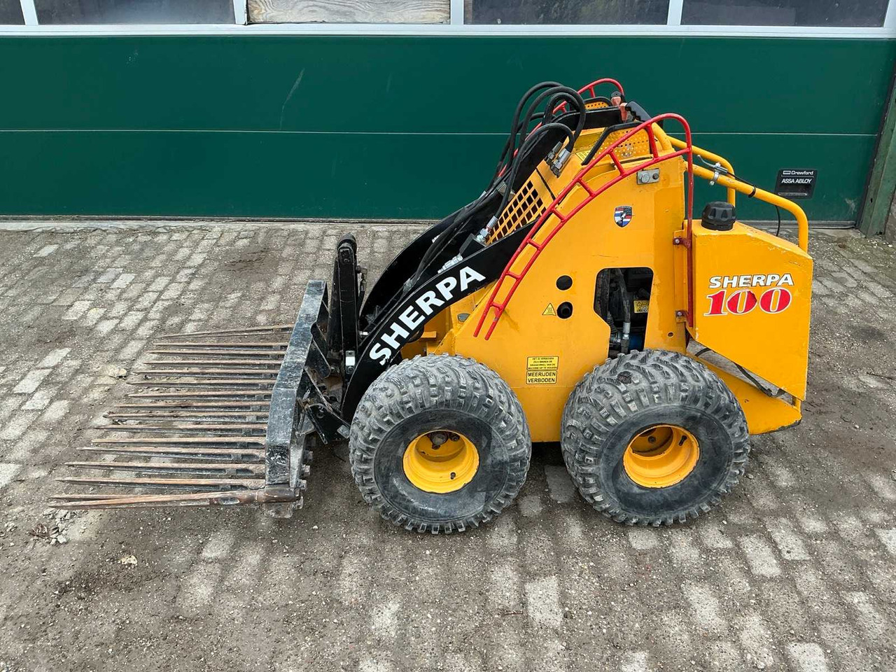 Sherpa 100 - Skid steer loader: picture 3 Sherpa 100 - Skid steer loader: picture 3