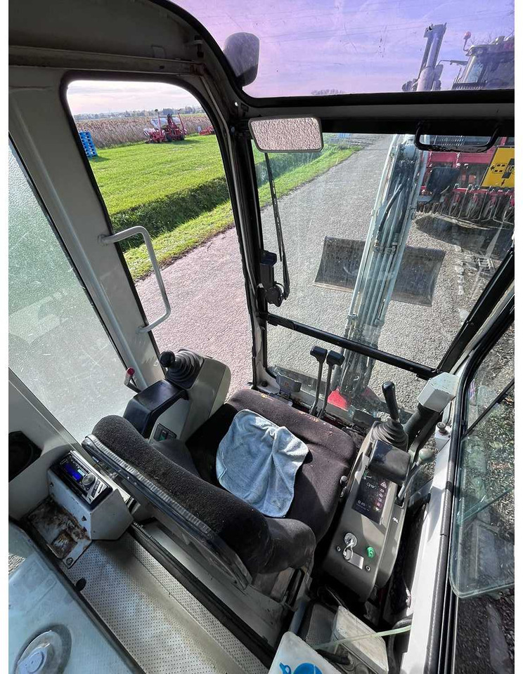 TAKEUCHI TB016 MINI EXCAVATOR - Mini excavator: picture 4 TAKEUCHI TB016 MINI EXCAVATOR - Mini excavator: picture 4