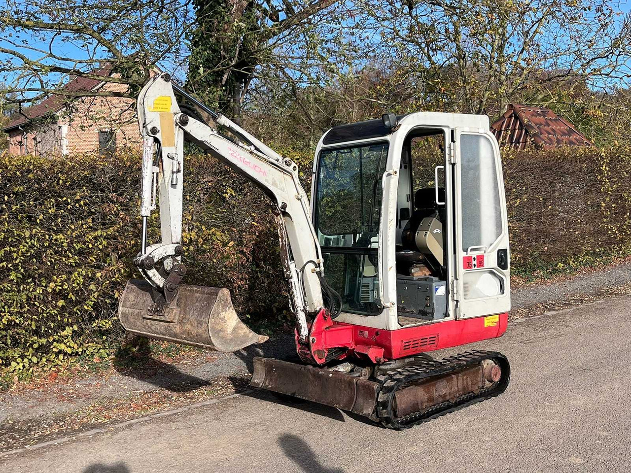 TAKEUCHI TB016 MINI EXCAVATOR - Mini excavator: picture 3 TAKEUCHI TB016 MINI EXCAVATOR - Mini excavator: picture 3