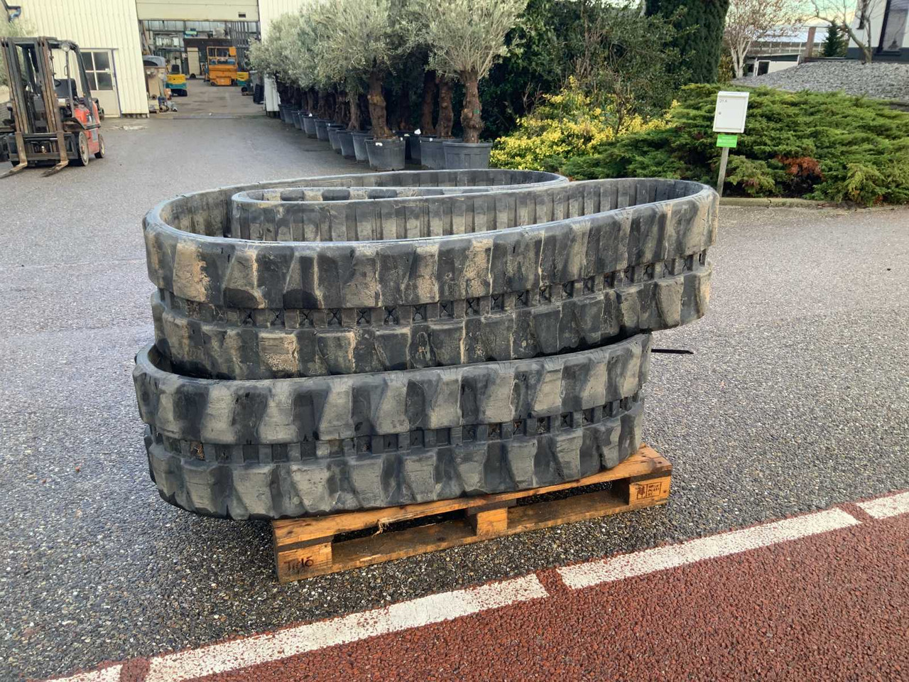 TRABBER W400X72.5X90 TRACKS - Excavator: picture 4 TRABBER W400X72.5X90 TRACKS - Excavator: picture 4