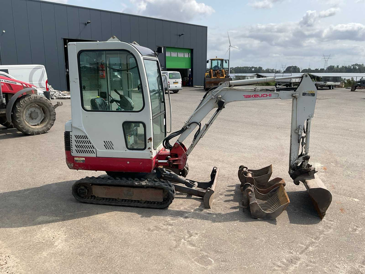 Takeuchi TB016 - Mini excavator: picture 4 Takeuchi TB016 - Mini excavator: picture 4