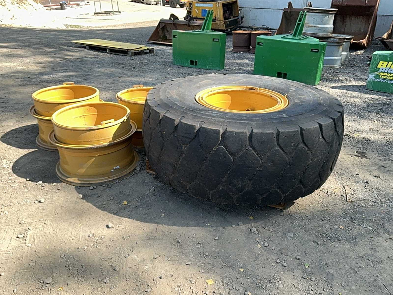 Tires, wheels and rims - Wheels and tires for Farm tractor: picture 1 Tires, wheels and rims - Wheels and tires for Farm tractor: picture 1