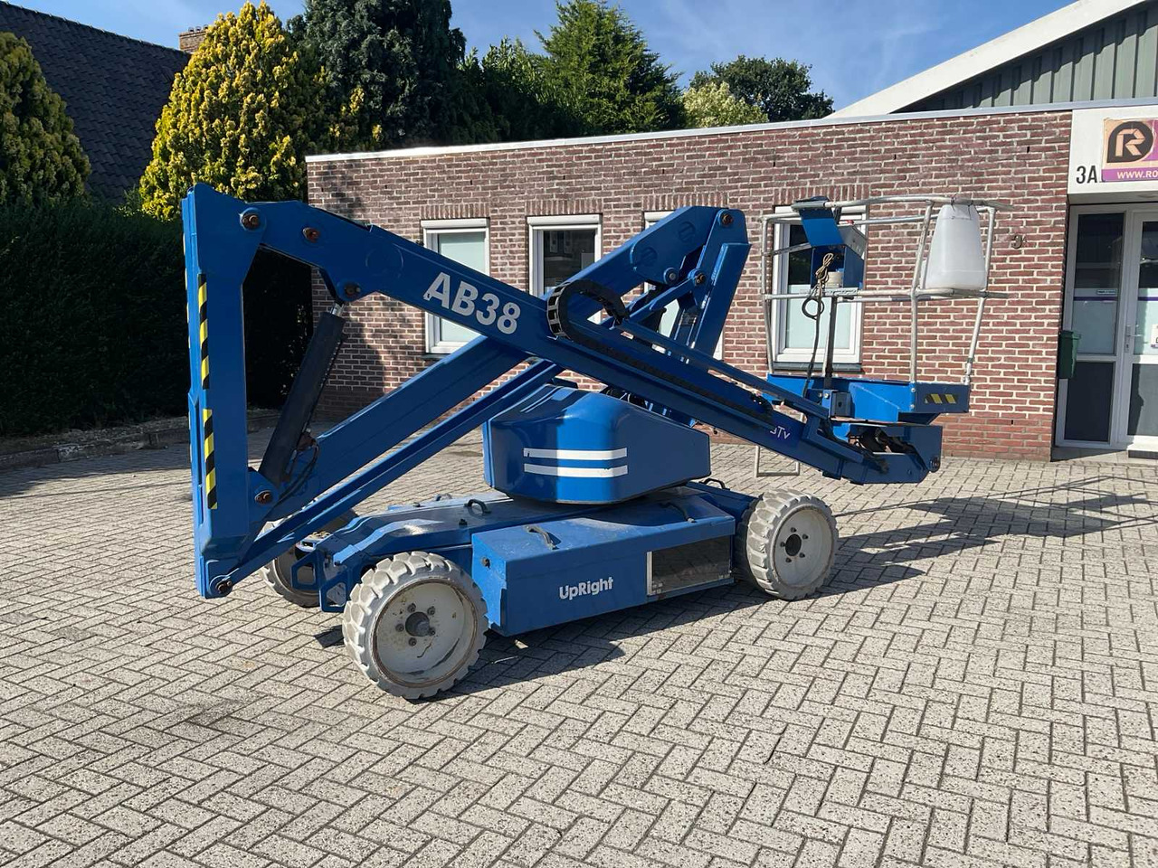 Upright AB 38N - Aerial platform: picture 1 Upright AB 38N - Aerial platform: picture 1