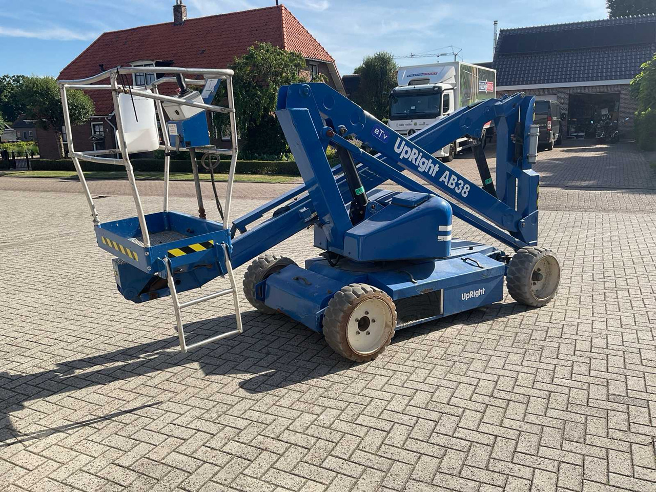 Upright AB 38N - Aerial platform: picture 3 Upright AB 38N - Aerial platform: picture 3