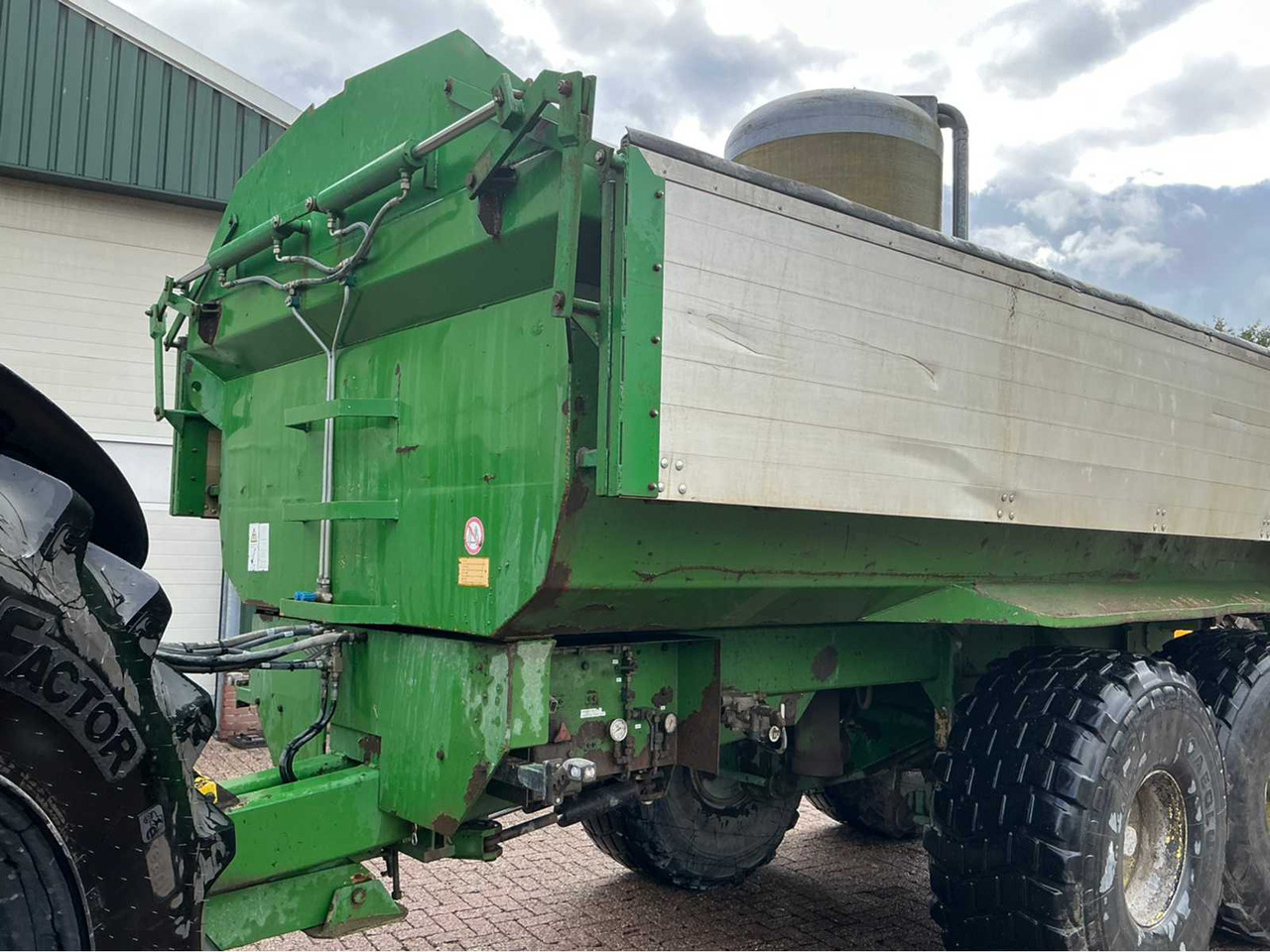 VGM GK20 - Farm tipping trailer/ Dumper: picture 4 VGM GK20 - Farm tipping trailer/ Dumper: picture 4