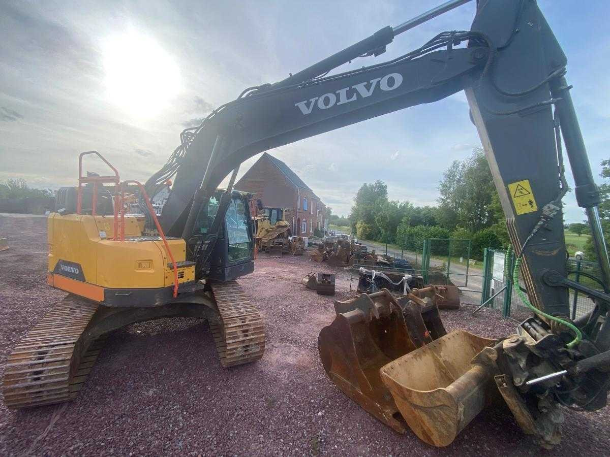 VOLVO ECR 235EL 25 TON CRAWLER EXCAVATOR - Excavator: picture 5 VOLVO ECR 235EL 25 TON CRAWLER EXCAVATOR - Excavator: picture 5