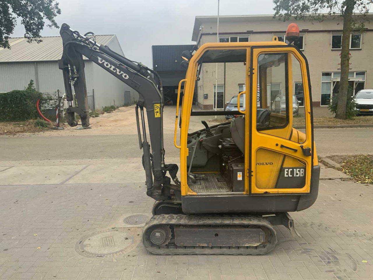 Volvo EC15B XR - Mini excavator: picture 2 Volvo EC15B XR - Mini excavator: picture 2