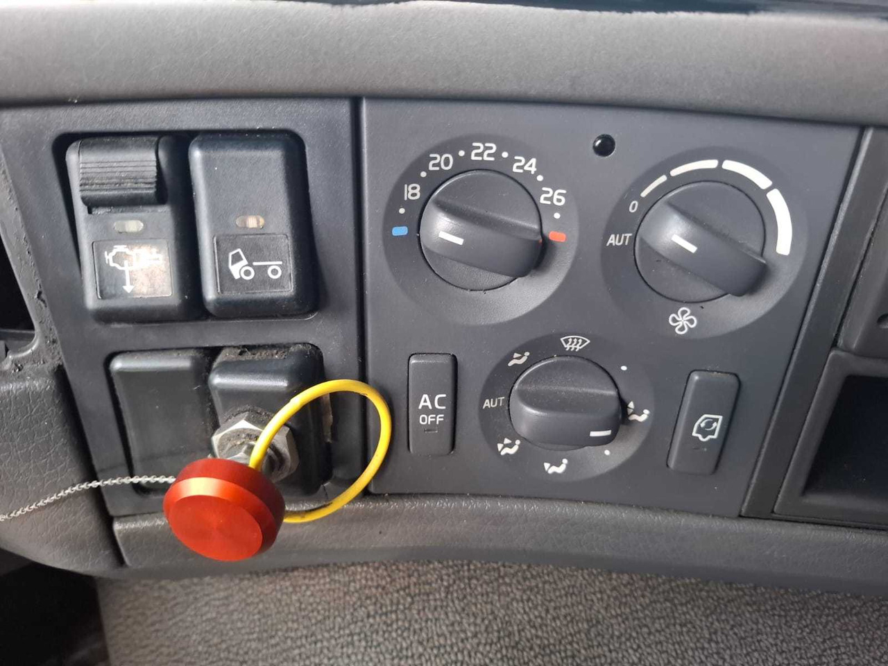 Dumper Volvo FM460: picture 19 Dumper Volvo FM460: picture 19