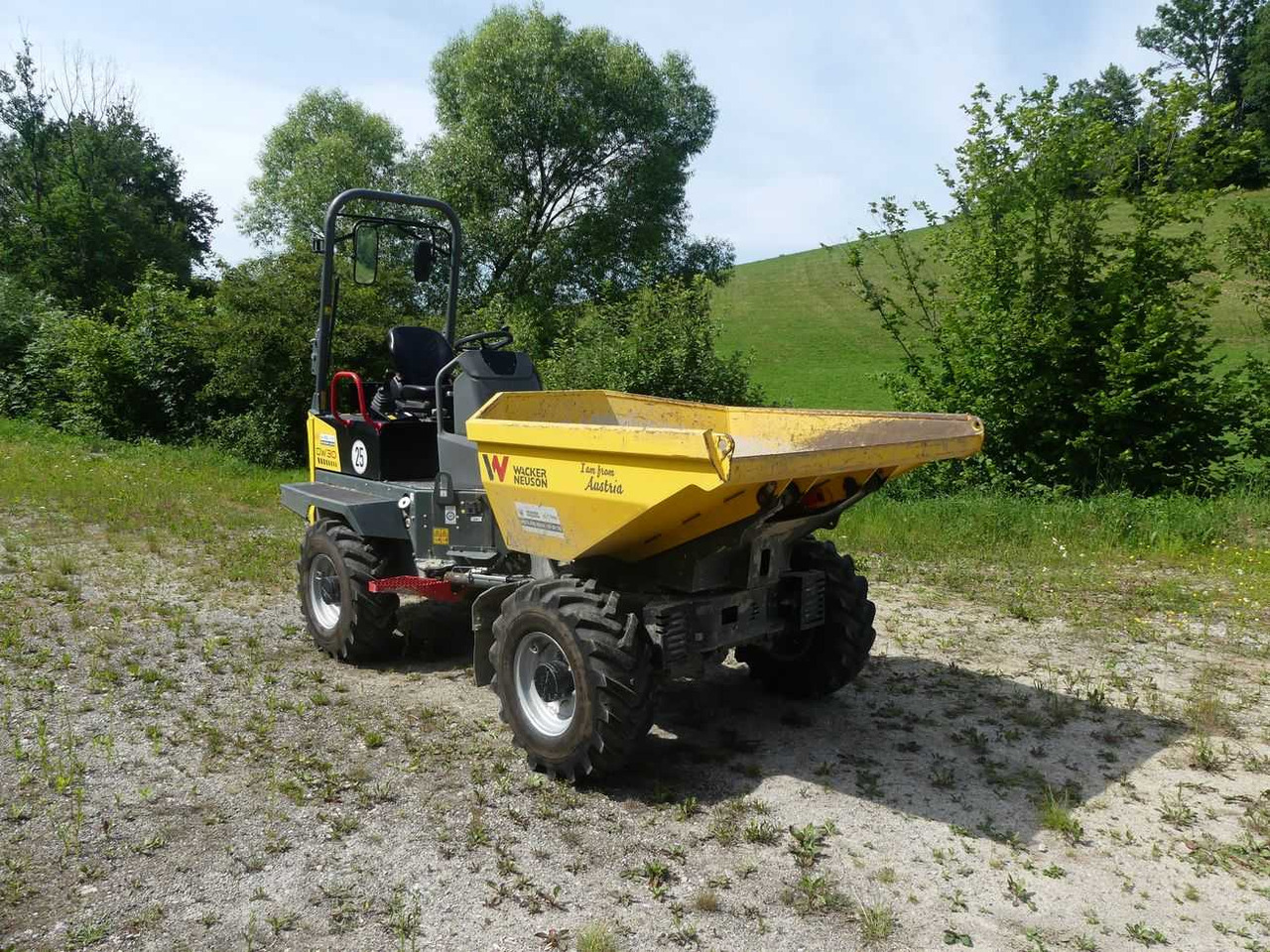 Wacker Neuson D25-02 DW 30 - Farm tipping trailer/ Dumper: picture 1 Wacker Neuson D25-02 DW 30 - Farm tipping trailer/ Dumper: picture 1