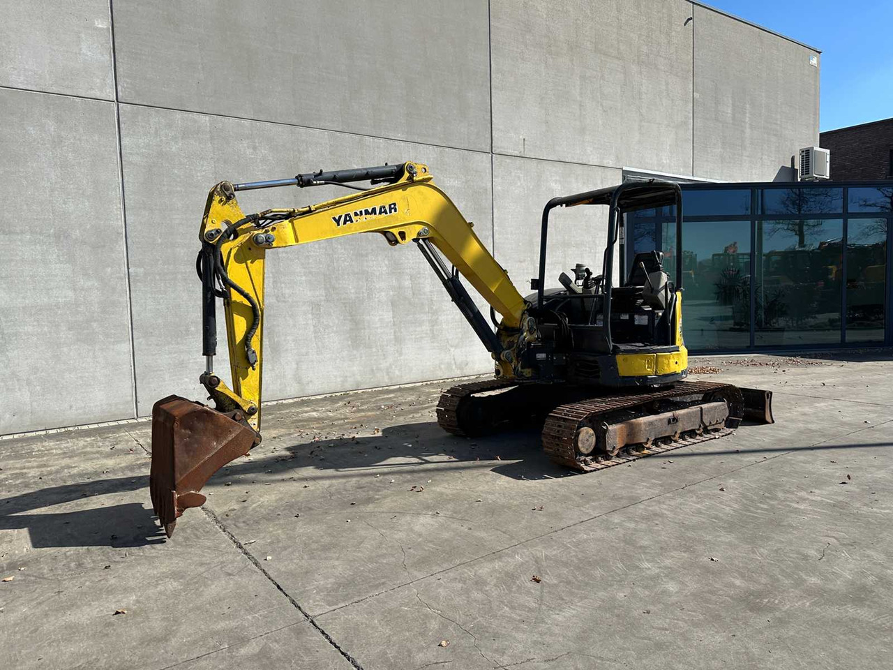 YANMAR - 2014 - VIO45 - MIDI EXCAVATOR - Excavator: picture 1 YANMAR - 2014 - VIO45 - MIDI EXCAVATOR - Excavator: picture 1