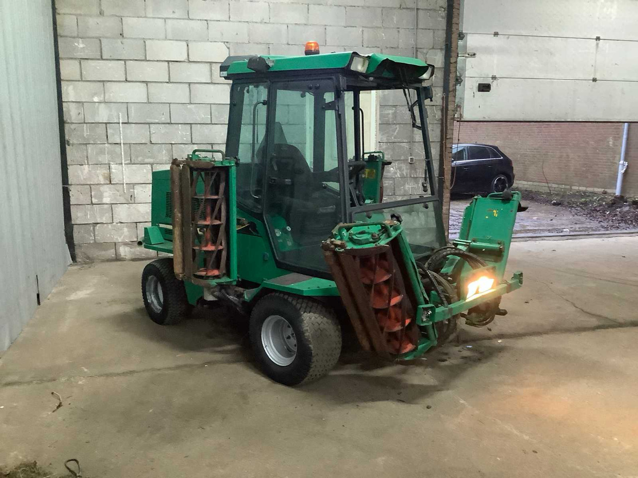 Ransomes Commander 350 - Garden mower: picture 1 Ransomes Commander 350 - Garden mower: picture 1