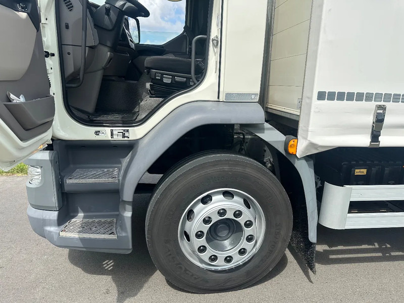 DAF CF 320 LF320.18 EURO6. SchuifzeilBakwagen met Laadklep. in TOPSTAAT! - Curtain side truck: picture 5 DAF CF 320 LF320.18 EURO6. SchuifzeilBakwagen met Laadklep. in TOPSTAAT! - Curtain side truck: picture 5
