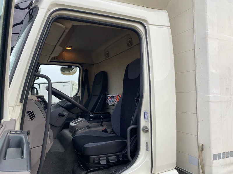 DAF LF 230 LF 230.12. EURO6. 2020. Schuifzeil. 720x248x260 - Curtain side truck: picture 5 DAF LF 230 LF 230.12. EURO6. 2020. Schuifzeil. 720x248x260 - Curtain side truck: picture 5