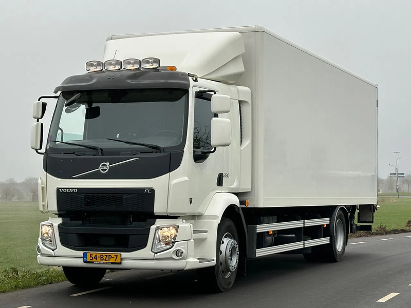 Volvo FL FL280.18. EURO6. 2023. 56322km. 9800 kg Laadvermogen. 2 tons klep. - Box truck: picture 1 Volvo FL FL280.18. EURO6. 2023. 56322km. 9800 kg Laadvermogen. 2 tons klep. - Box truck: picture 1