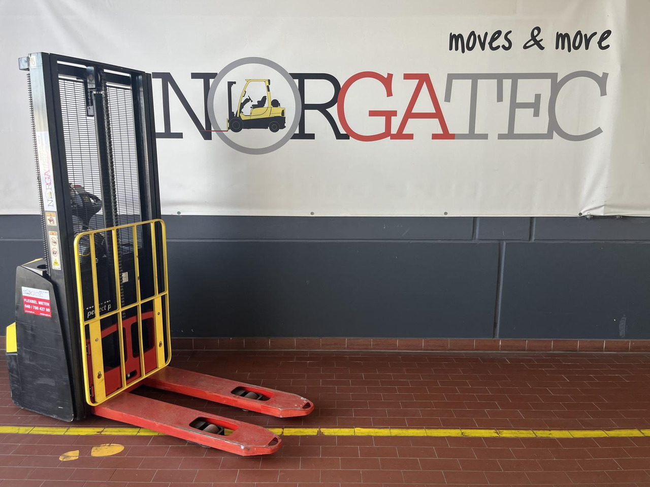 Hyster S 1.0 E - Stacker: picture 1 Hyster S 1.0 E - Stacker: picture 1