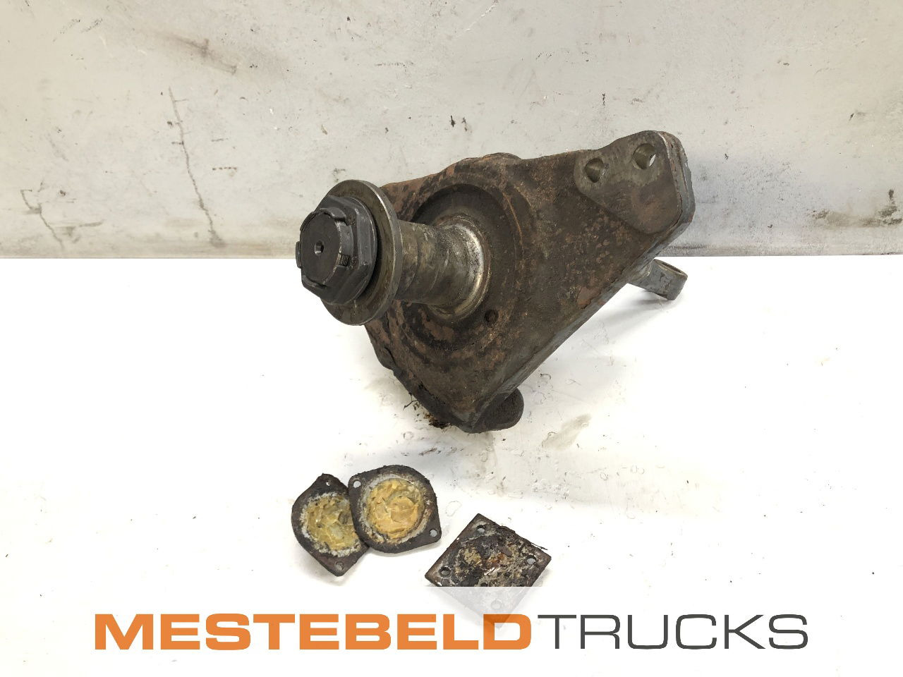 DAF Fusee links voor - Front axle for Truck: picture 1 DAF Fusee links voor - Front axle for Truck: picture 1