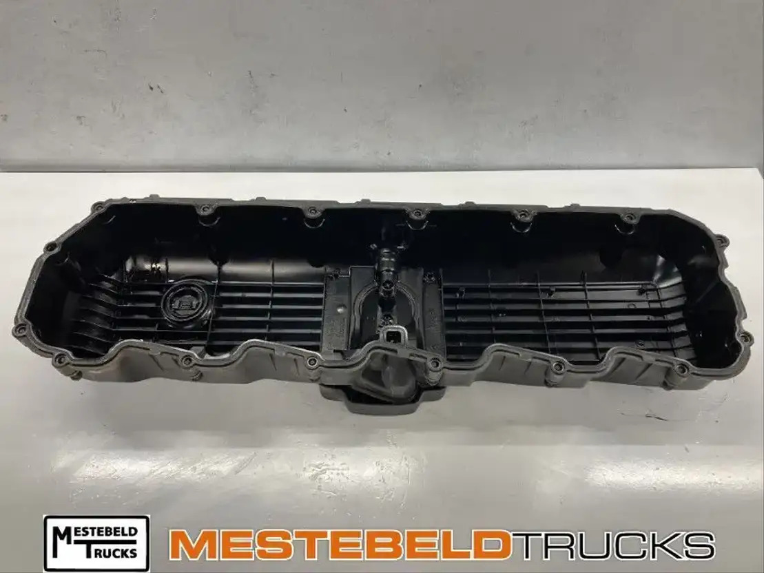 DAF Kleppendeksel Paccar - Engine for Truck: picture 2 DAF Kleppendeksel Paccar - Engine for Truck: picture 2