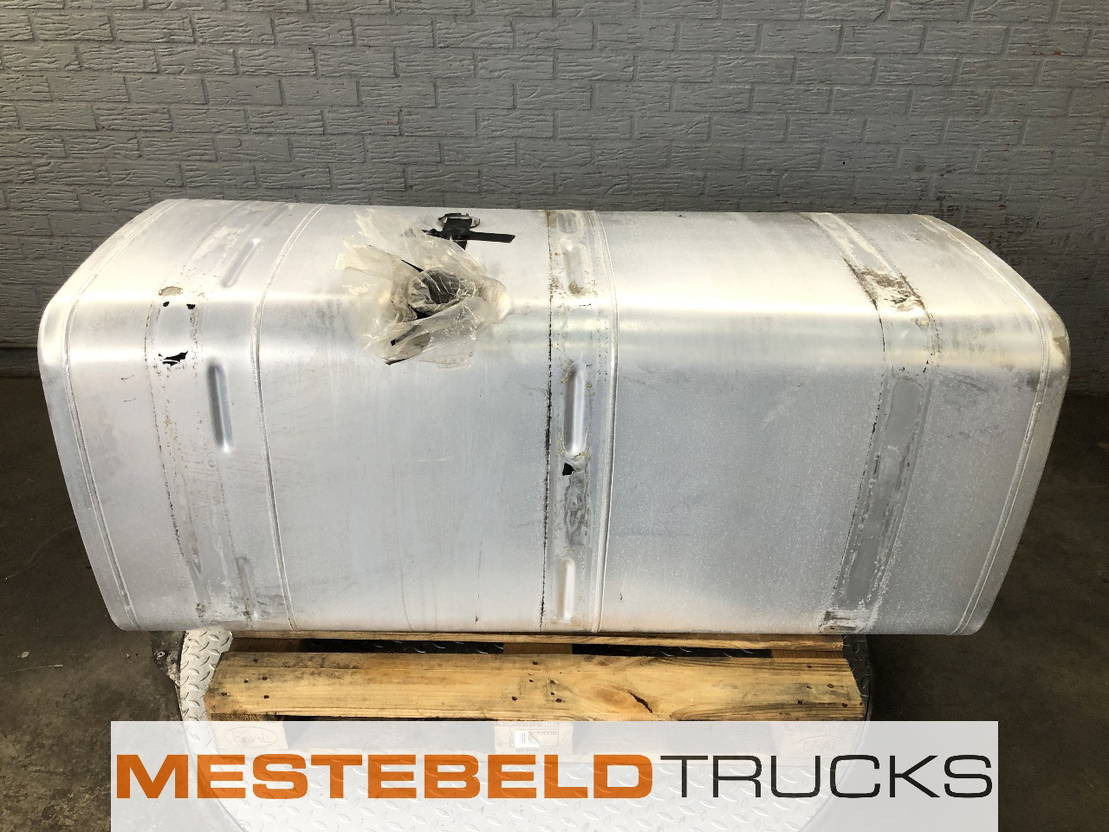MAN Brandstoftank 700 liter - Fuel tank for Truck: picture 1 MAN Brandstoftank 700 liter - Fuel tank for Truck: picture 1