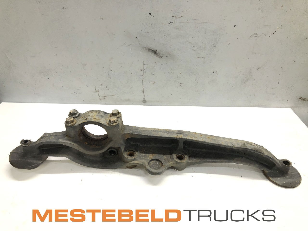 Mercedes-Benz Luchtveringsteun links - Frame/ Chassis for Truck: picture 1 Mercedes-Benz Luchtveringsteun links - Frame/ Chassis for Truck: picture 1