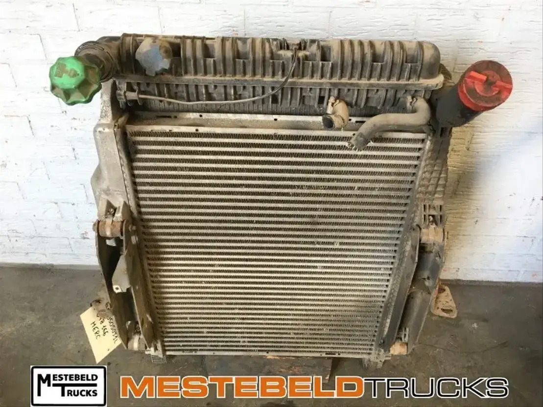 Mercedes-Benz Radiateur+ intercooler - Cooling system for Truck: picture 2 Mercedes-Benz Radiateur+ intercooler - Cooling system for Truck: picture 2