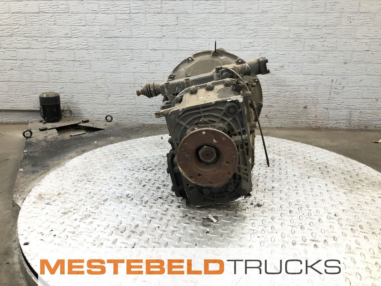 Volvo Versnellingsbak V4106B - Gearbox and parts for Truck: picture 2 Volvo Versnellingsbak V4106B - Gearbox and parts for Truck: picture 2