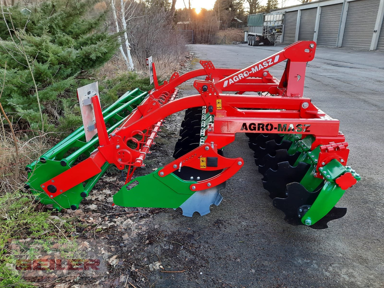 Agro-Masz BT 30 + Rohrstabwalze 500 mm - Disc harrow: picture 2 Agro-Masz BT 30 + Rohrstabwalze 500 mm - Disc harrow: picture 2