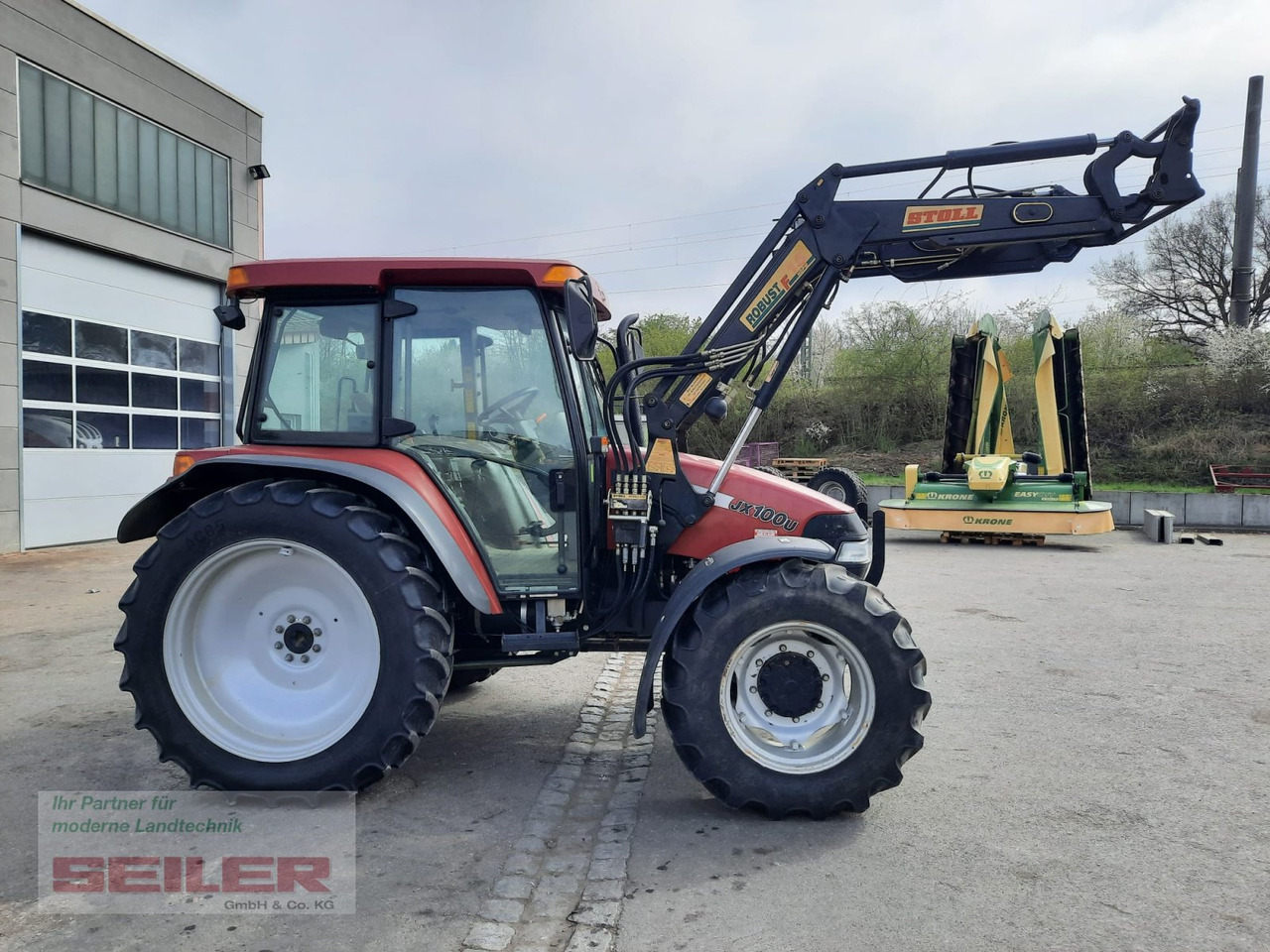 Case IH JX 100 U - Farm tractor: picture 3 Case IH JX 100 U - Farm tractor: picture 3