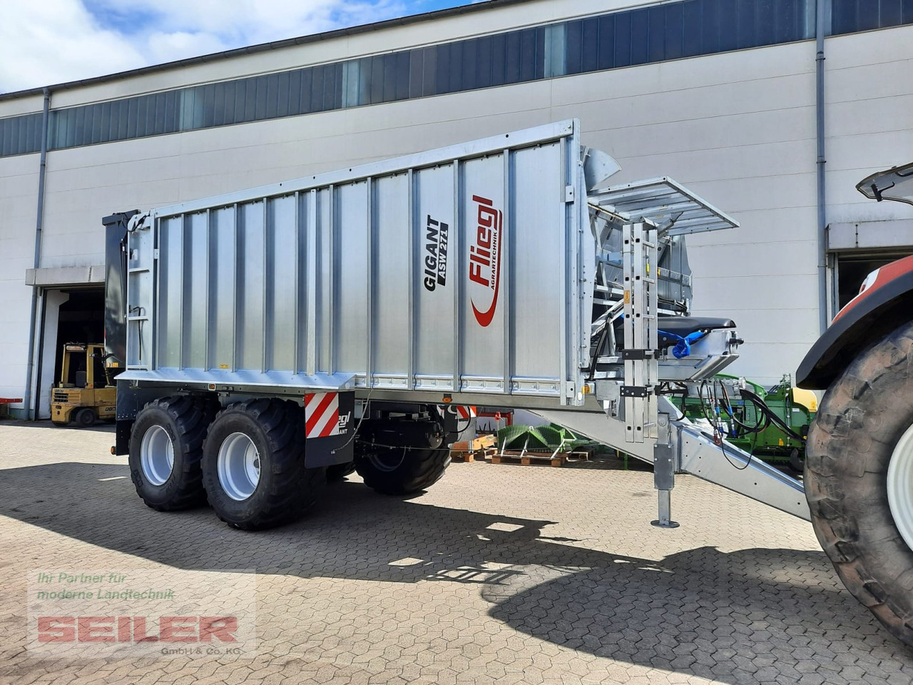 Fliegl ASW 271 C FOX Lenkachse 26,5" 35m³ - Self-loading wagon: picture 1 Fliegl ASW 271 C FOX Lenkachse 26,5" 35m³ - Self-loading wagon: picture 1