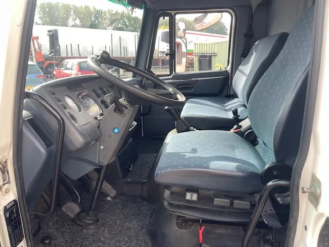 Horse truck DAF LF 45.130 CLEAN HORSES NL-TRUCK: picture 16