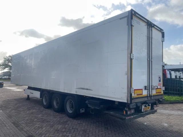 Krone CARRIER VECTOR 1950 3 AXELS - Refrigerator semi-trailer: picture 4 Krone CARRIER VECTOR 1950 3 AXELS - Refrigerator semi-trailer: picture 4
