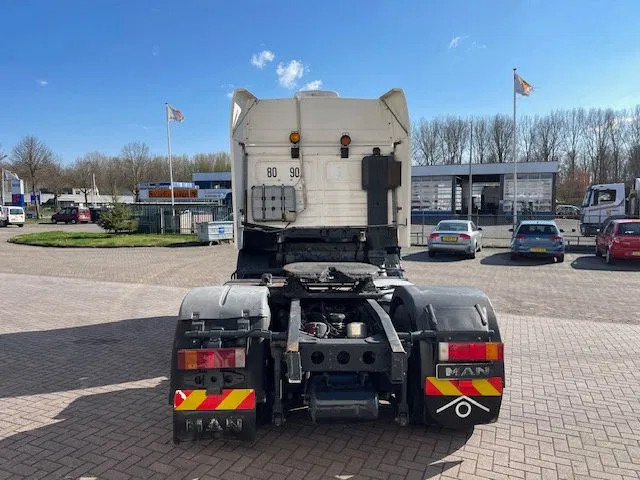 MAN 19.463 6 Cilinder Manual pomp EURO 2 - Tractor truck: picture 4 MAN 19.463 6 Cilinder Manual pomp EURO 2 - Tractor truck: picture 4