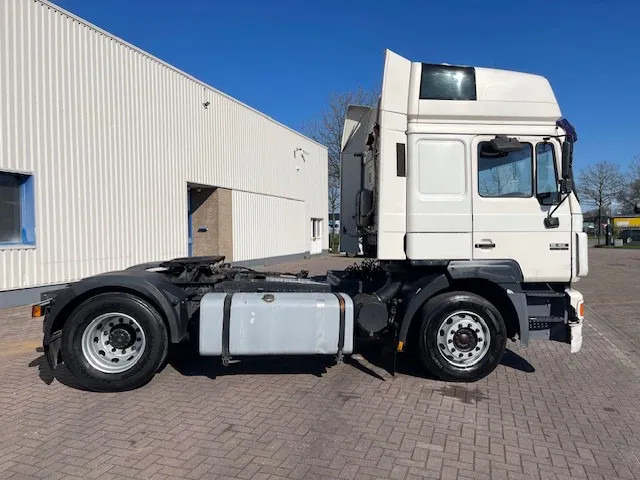 MAN 19.463 6 Cilinder Manual pomp - Tractor truck: picture 2 MAN 19.463 6 Cilinder Manual pomp - Tractor truck: picture 2