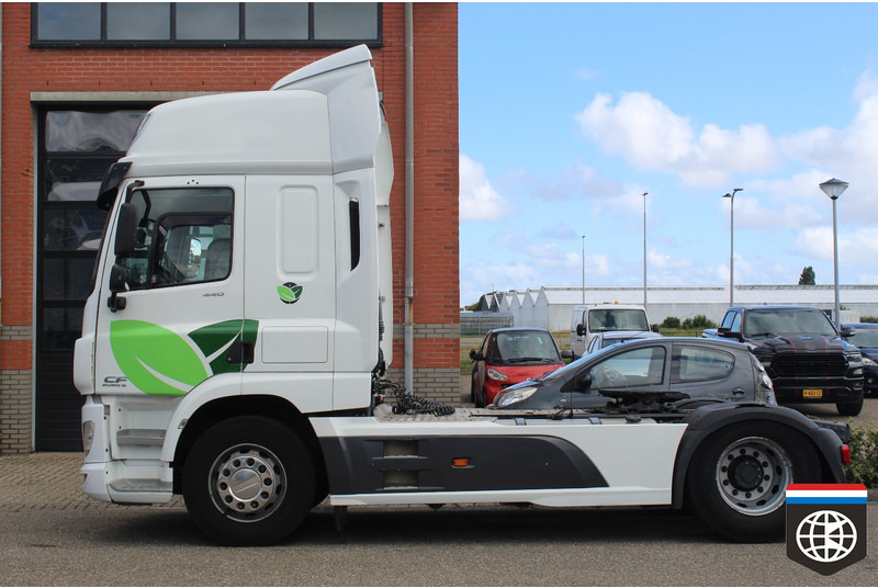 DAF CF 440 FT 2 x TANK - SMART TACHO 2 - LEATHER INTERIEUR - Tractor truck: picture 3 DAF CF 440 FT 2 x TANK - SMART TACHO 2 - LEATHER INTERIEUR - Tractor truck: picture 3